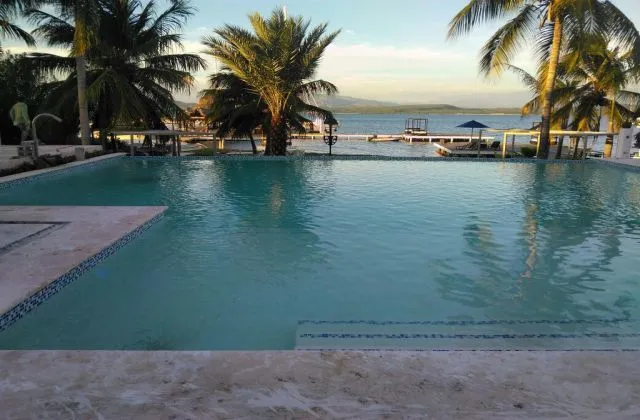 Hotel Las Salinas piscine